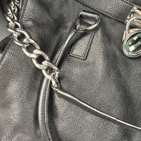 Michael Kors Black Shoulder Bag - Picture 3 of 5